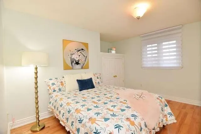 Additional image 38 of 14 Smye Crt