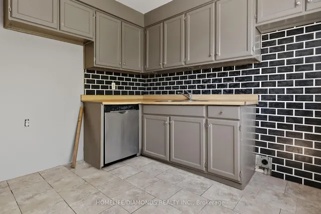 Additional image 17 of 262 KENORA Ave Unit 35