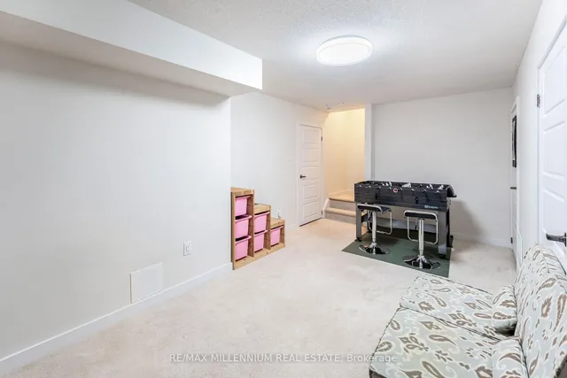 Additional image 36 of 494 Queen Mary Dr