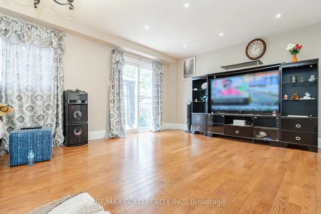 Additional image 7 of 46 Donna Dr