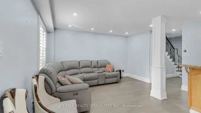 Additional image 24 of 21 EARL  GREY Cres