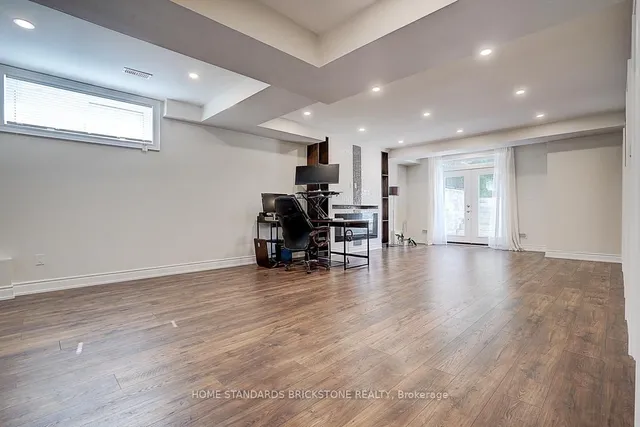 Additional image 35 of 36 Abitibi Ave