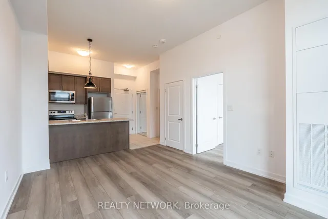 Additional image 8 of 460 Dundas St Unit 106