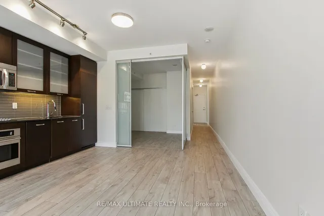 Additional image 38 of 210 Simcoe St Unit 611