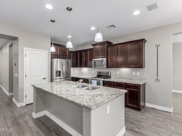 2943 W Thorn Tree Dr, Phoenix, AZ 85085