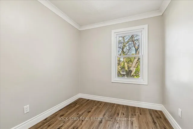 Additional image 31 of 223 Weir St