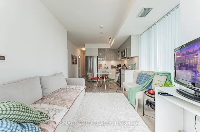 Additional image 28 of 25 Holly St Unit 2003