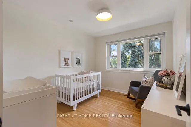 Additional image 14 of 4224 Bloor St