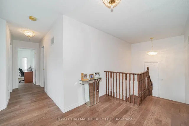 Additional image 31 of 106 Craggview Dr