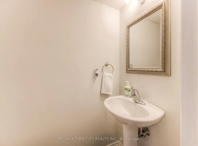 Additional image 30 of 972 Strasburg Rd Unit 4