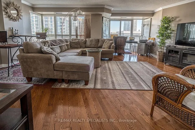 2111 Lake Shore Blvd Unit 1518