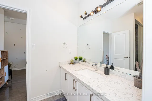 Additional image 40 of 22 Fruitvale Circ