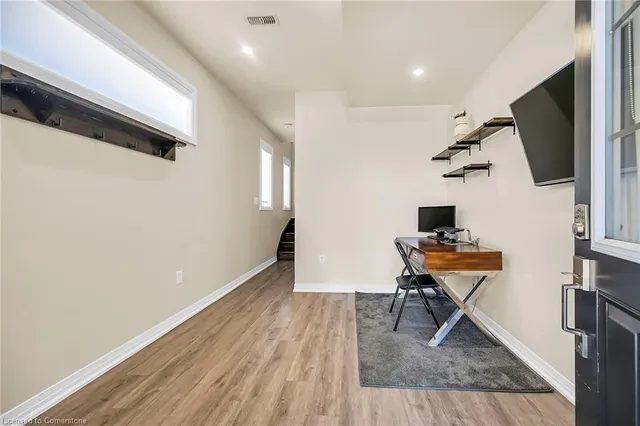 Additional image 33 of 575 Woodward Ave Unit 48