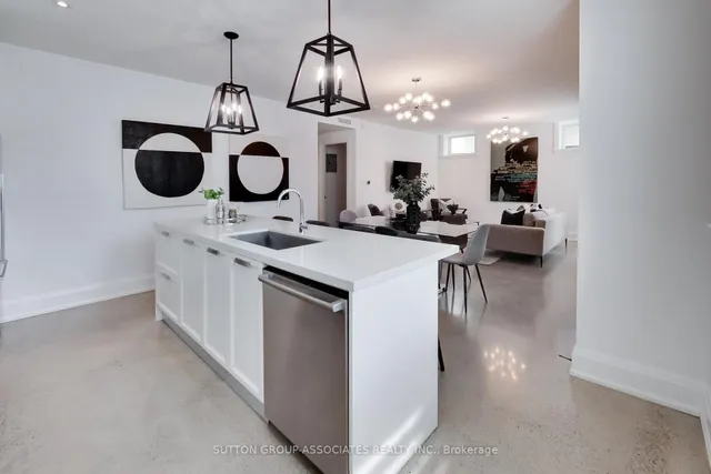 Additional image 15 of 1733 Bathurst St Unit 1A