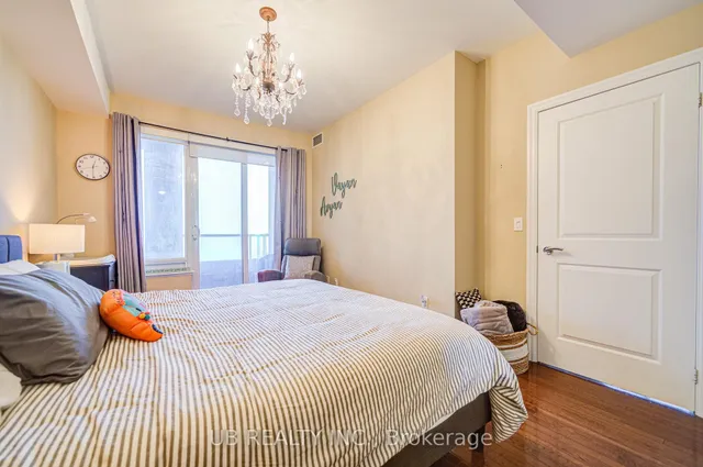 Additional image 15 of 35 Balmuto St Unit 3201