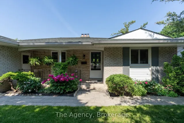 Additional image 40 of 30 Deanewood Cres