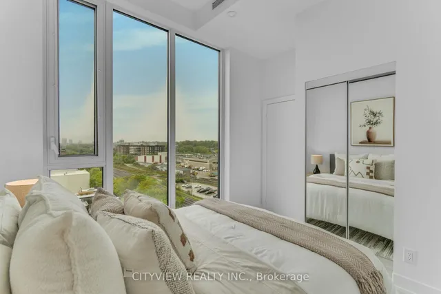 Additional image 17 of 500 Dupont St Unit PH5