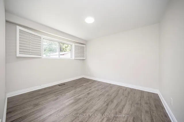 Additional image 20 of 106 Silverstone Dr