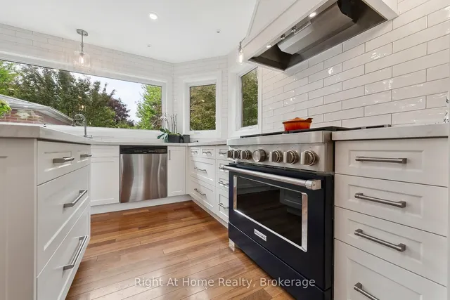 Additional image 13 of 293 River Glen Blvd