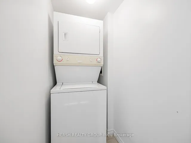 Additional image 15 of 3840 Bathurst St Unit 314