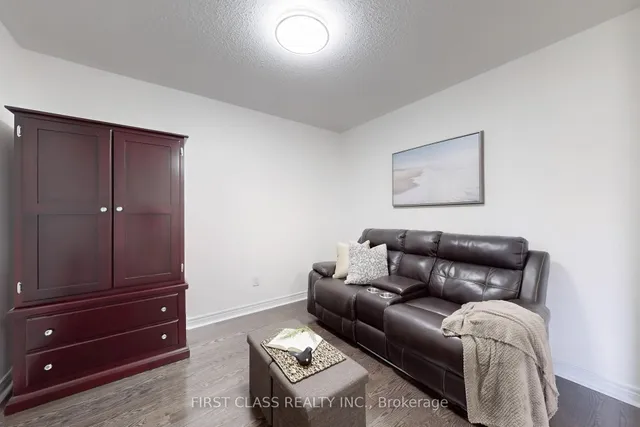 Additional image 22 of 128 Sky Harbour Dr