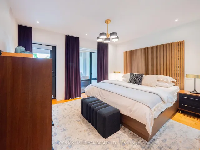 Additional image 24 of 12 Thorncliffe Ave