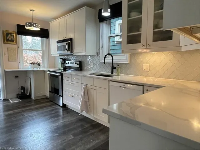 Additional image 4 of 65 Hyde Park Ave