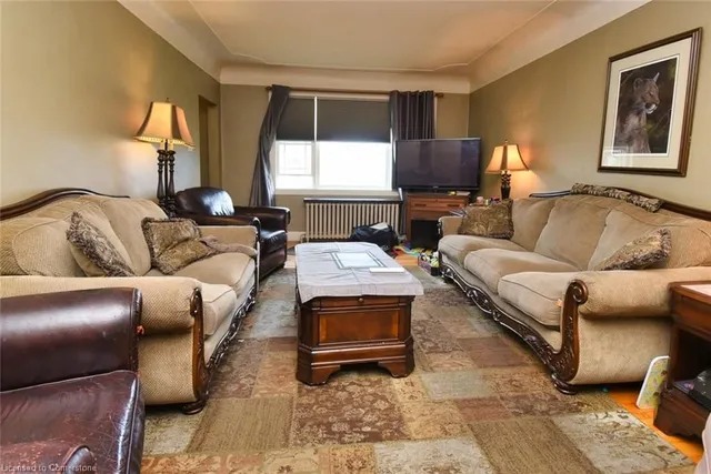 Additional image 7 of 106 Ivon Ave