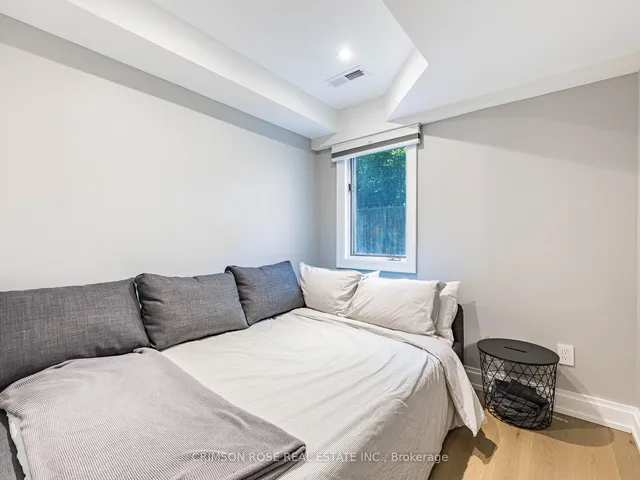 Additional image 14 of 217 St George St Unit 8