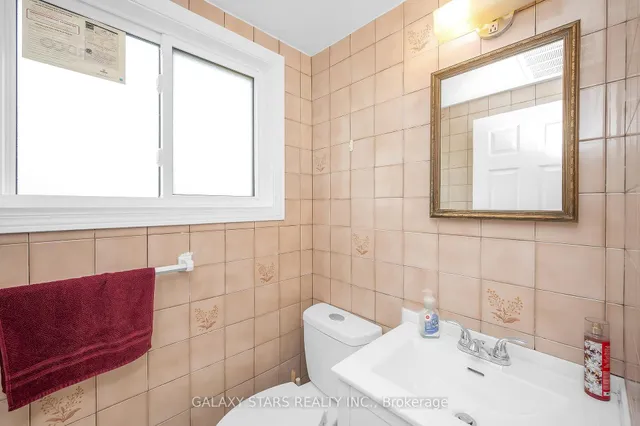 Additional image 16 of 55 Yarmouth Crt