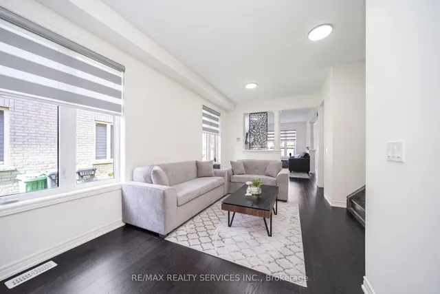 Additional image 6 of 26 Fresnel Rd