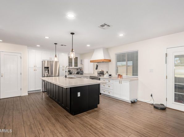 12043 N 46th Ave, Glendale, AZ 85304