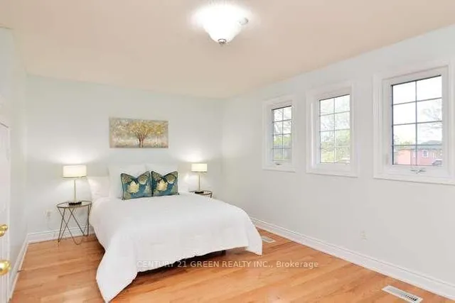 Additional image 33 of 14 Smye Crt