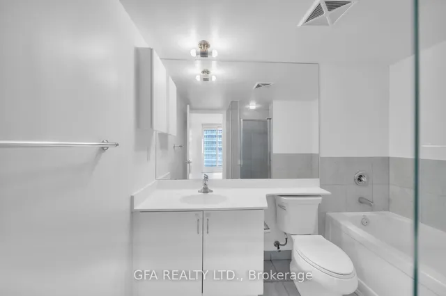 Additional image 13 of 209 Fort York Blvd Unit 1068