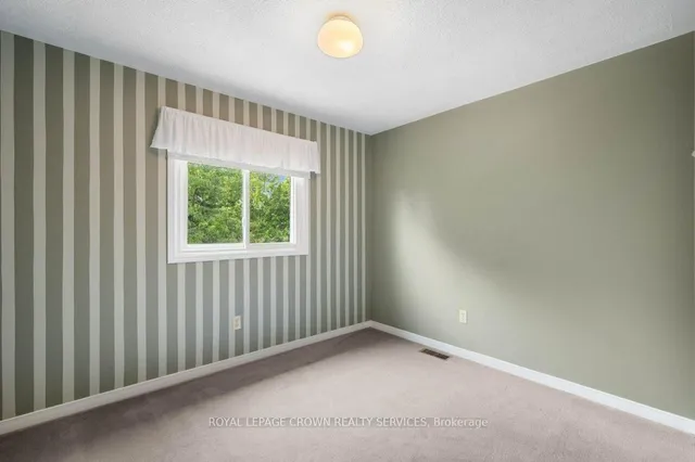 Additional image 33 of 48 Resurrection Dr