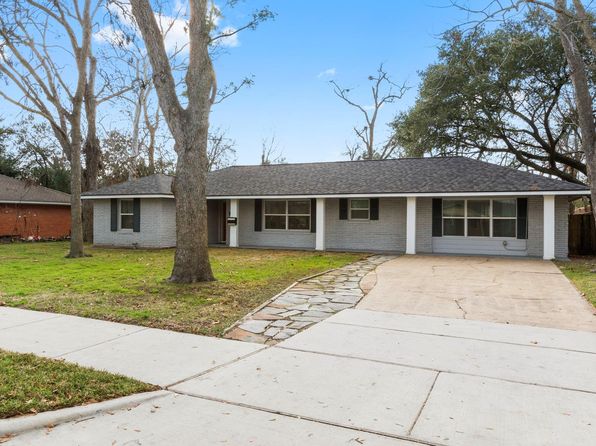 2011 Wycliffe Dr, Houston, TX 77043