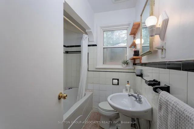 Additional image 14 of 8 Monkton Ave