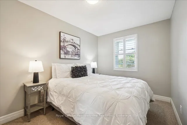 Additional image 33 of 30 Heslop Rd Unit 4