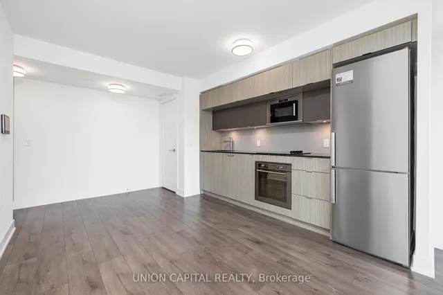 Additional image 9 of 585 Bloor St Unit 815