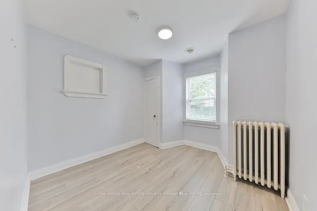 Additional image 11 of 409 Mortimer Ave