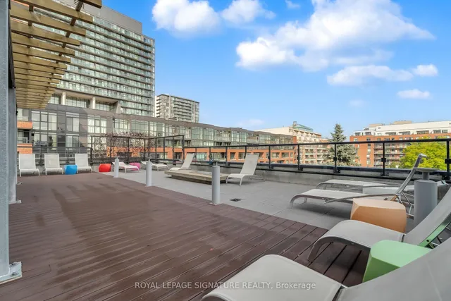 Additional image 34 of 8 Dovercourt Rd Unit 609