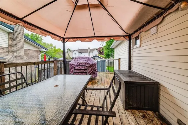 Additional image 34 of 102 Sugar Maple St