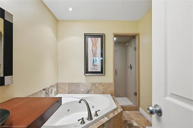 Additional image 27 of 2166 Headon Rd Unit 10