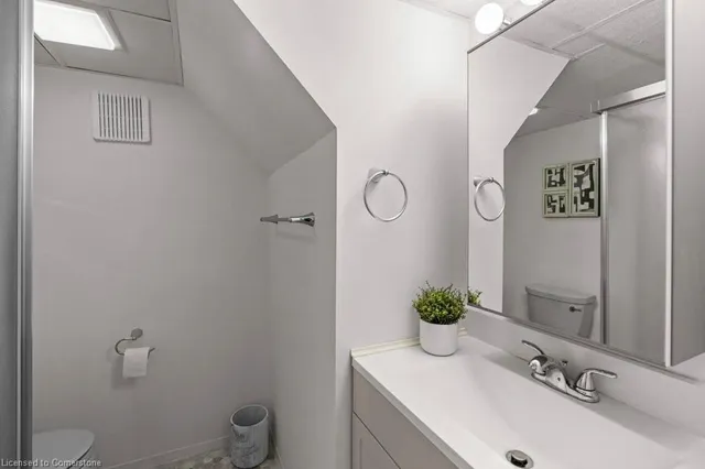 Additional image 21 of 77 Hill Crest