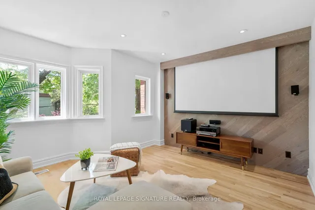 Additional image 20 of 15 Boulton Ave