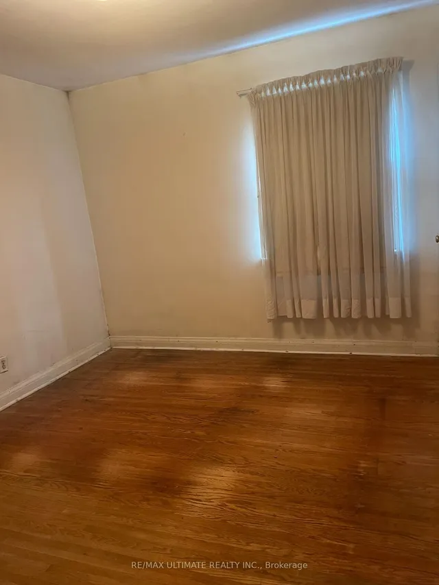 Additional image 11 of 11 Flamingo Cres