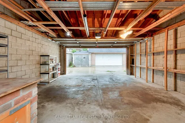 Additional image 32 of 30 Mould Ave