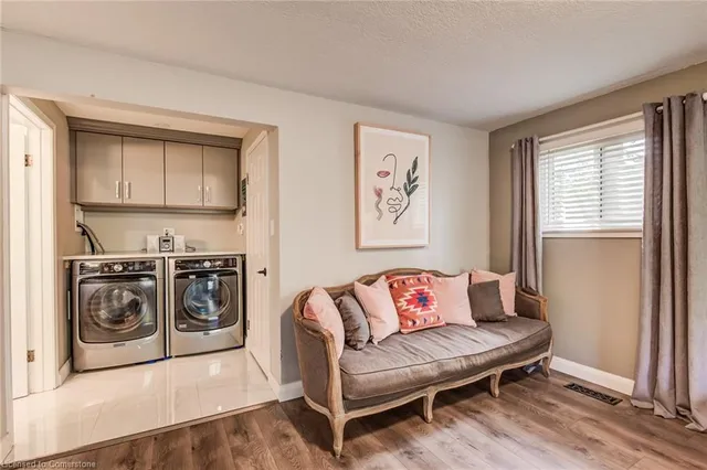 Additional image 19 of 73 Forest Hill Dr