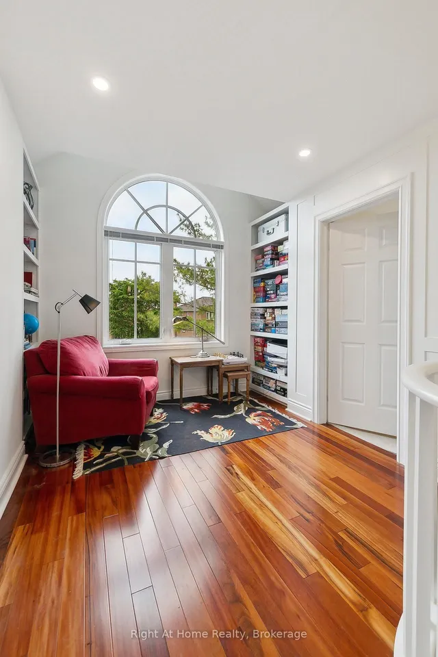 Additional image 33 of 293 River Glen Blvd