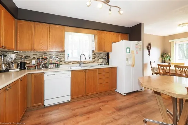 Additional image 12 of 75 Marisa St